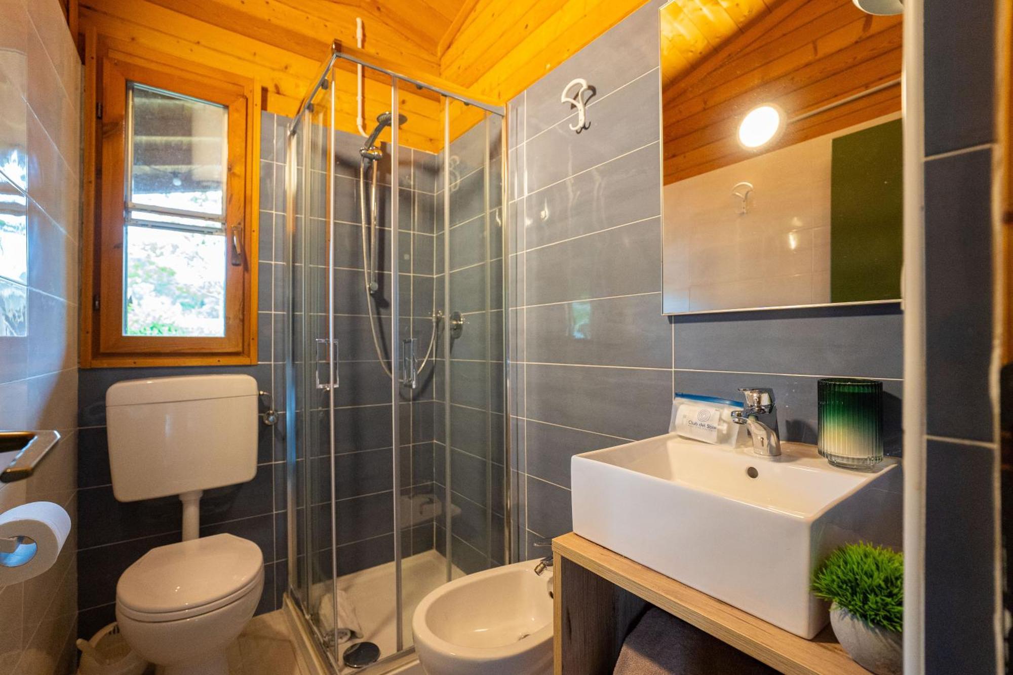 Superior Chalet,1649901935:JPEG